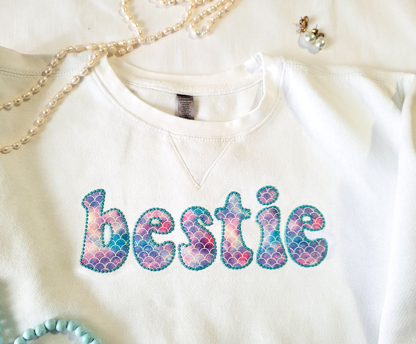 Bestie Sweatshirt - Pearl collection