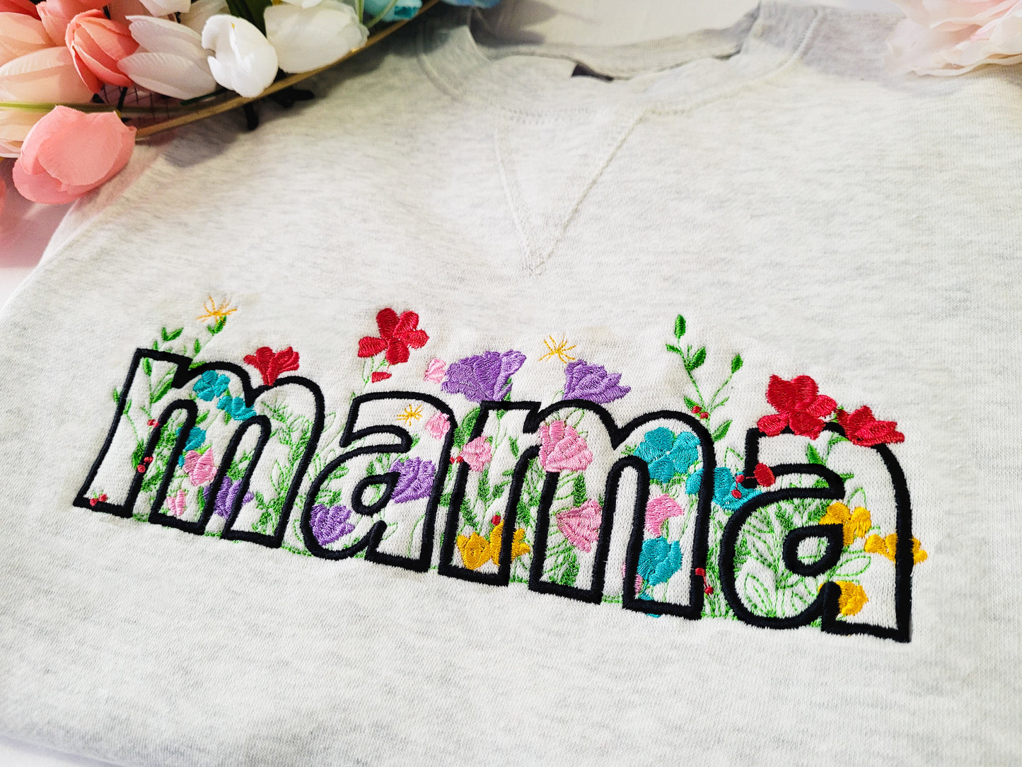 Nurturing mama crewneck - Enchanted Collection