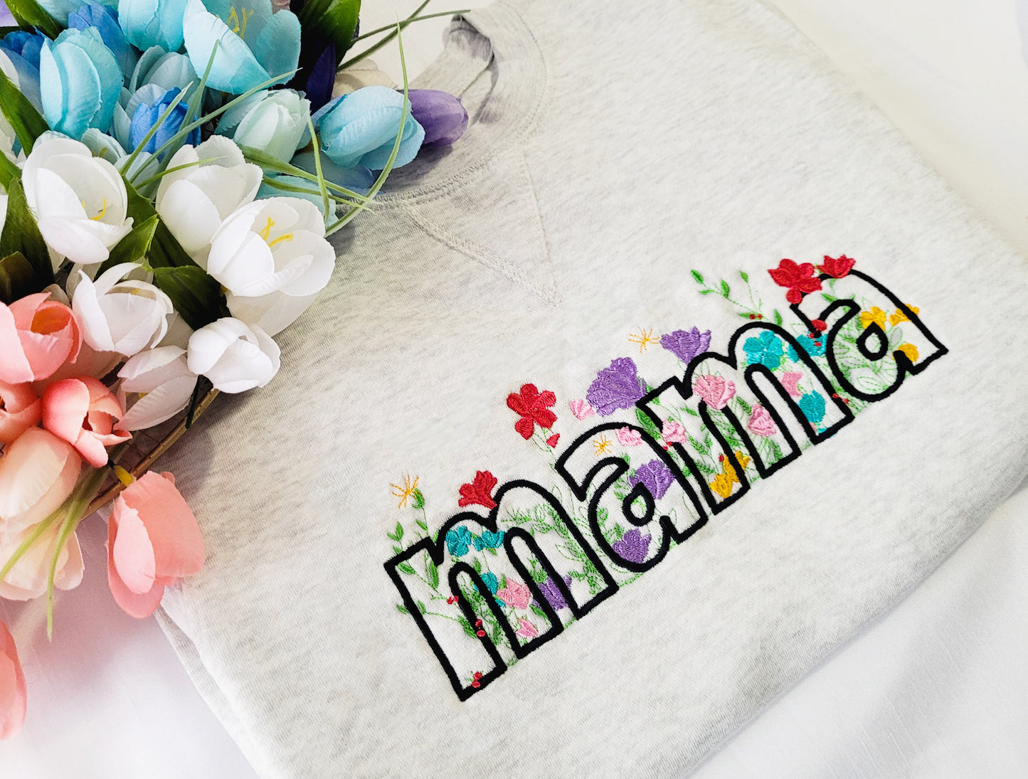 Nurturing mama crewneck - Enchanted Collection